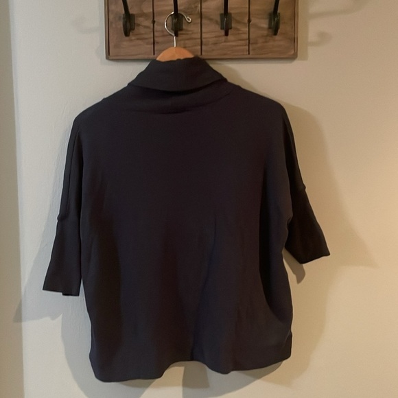 James Perse Cowlneck Short Sleeve Boxy Sweatshirt size M dark gray - Picture 4 of 4